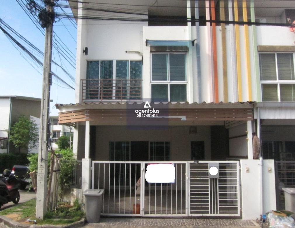 ขายบ้านทาวน์เฮ้าส์โครงการซิตี้เซนส์ รามอินทรา-วัชรพล ถนนรามอินทรา ราคา 3.2 ล้านบาท 3 ห้องนอน 2 ห้องน้ำ ล้อมรอบไปด้วยสิ่งอำนวยความสะดวกมากมาย