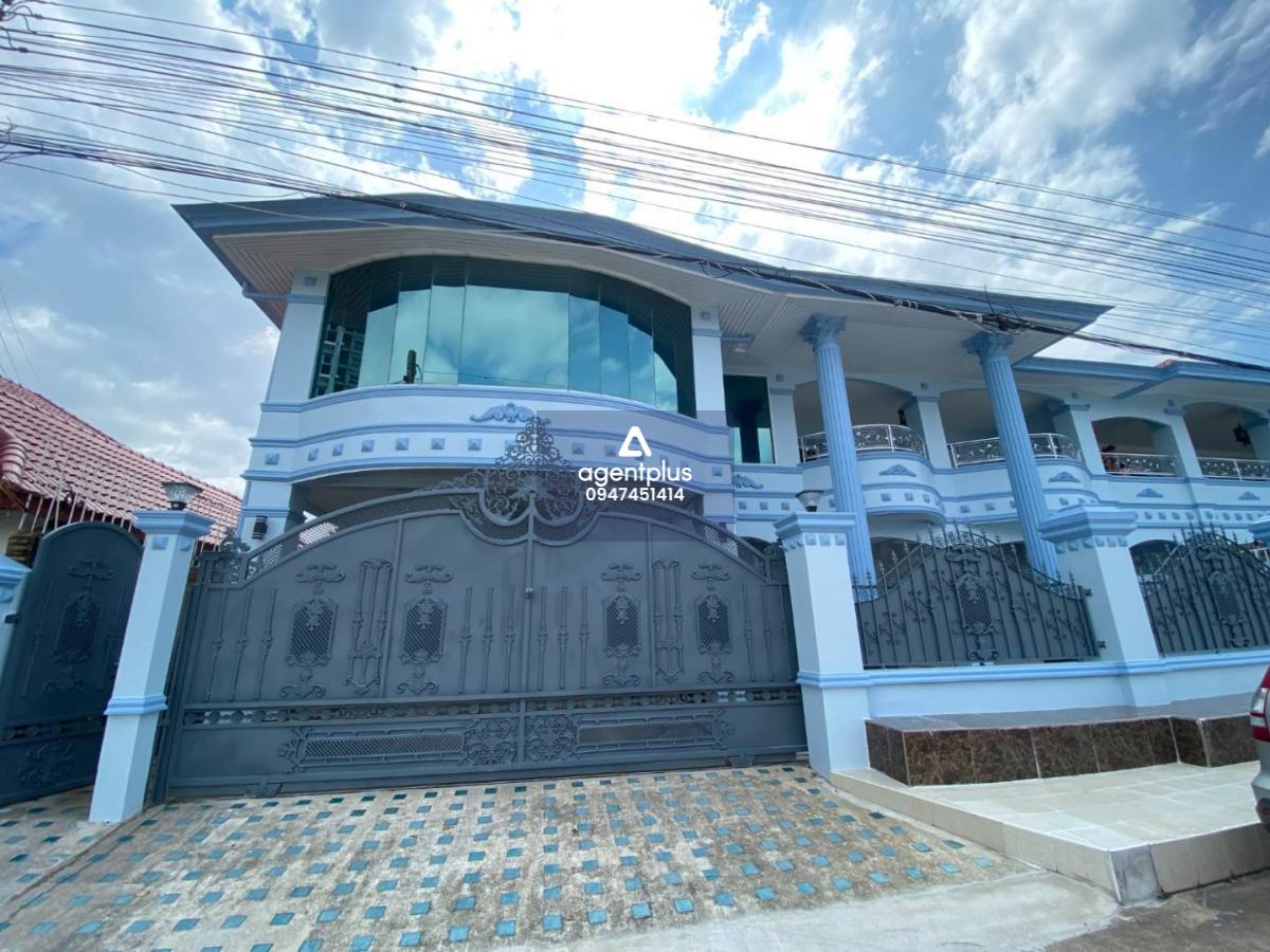 *ปล่อยเช่าบ้านรีโนเวทใหม่ทั้งหลัง โครงการหมู่บ้านติดถนนสุขุมวิทพัทยาใต้