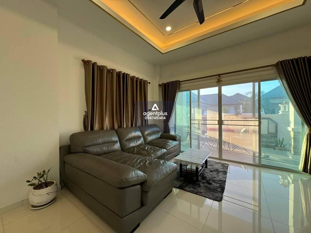 ขายบ้านพูลวิลล่า สไตล์โมเดิร์น แต่งครบ เลี้ยงสัตว์ได้ ใกล้ทะเลบางเสร่ บ้านดุสิตพัทยา การ์เด้น 6