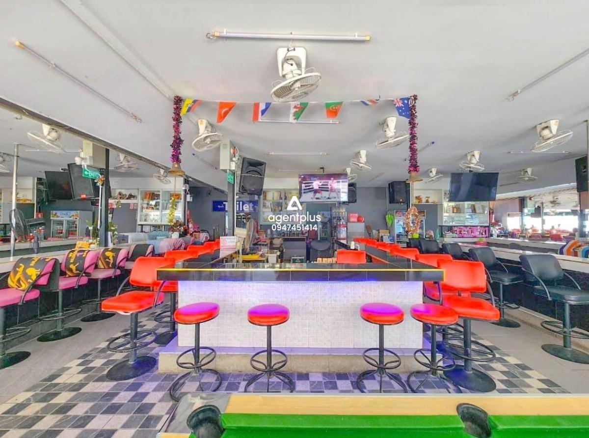 #เซ็งบาร์ ซอย 8 ใกล้ห้างเซ็นทรัลและชายหาดเพียง 10 เมตรเท่านั้น