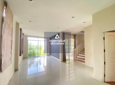 บ้านสวยหมู่บ้าน สวนริมคลอง พื้นที่กว้าง  ฟังก์ชันครบ  เหมาะกับครอบครัว