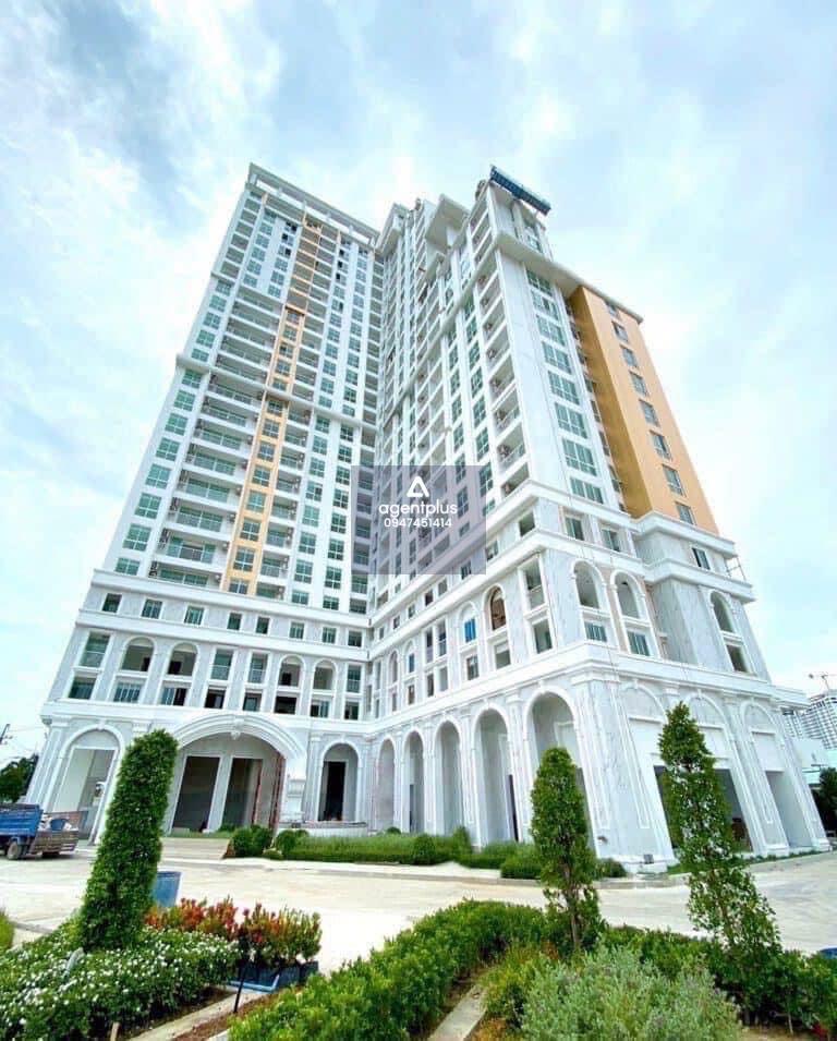 The Empire Tower Jomtien 