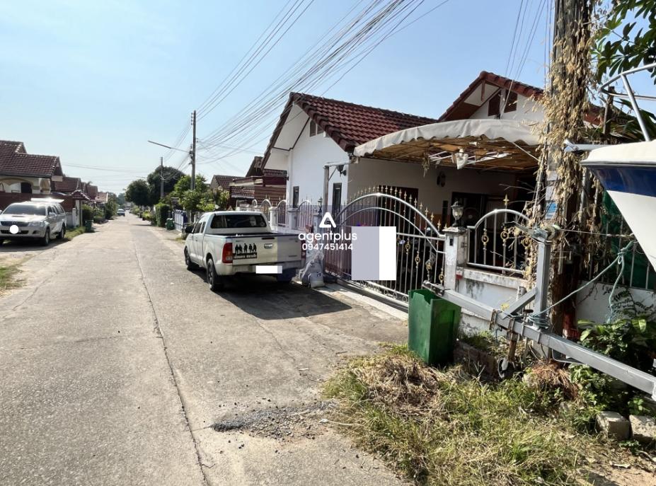 บ้านเดี่ยว โครงการบ้านสวยไม้งาม อยู่ในแหล่งชุมชน เดินทางเข้า-ออกสะดวก