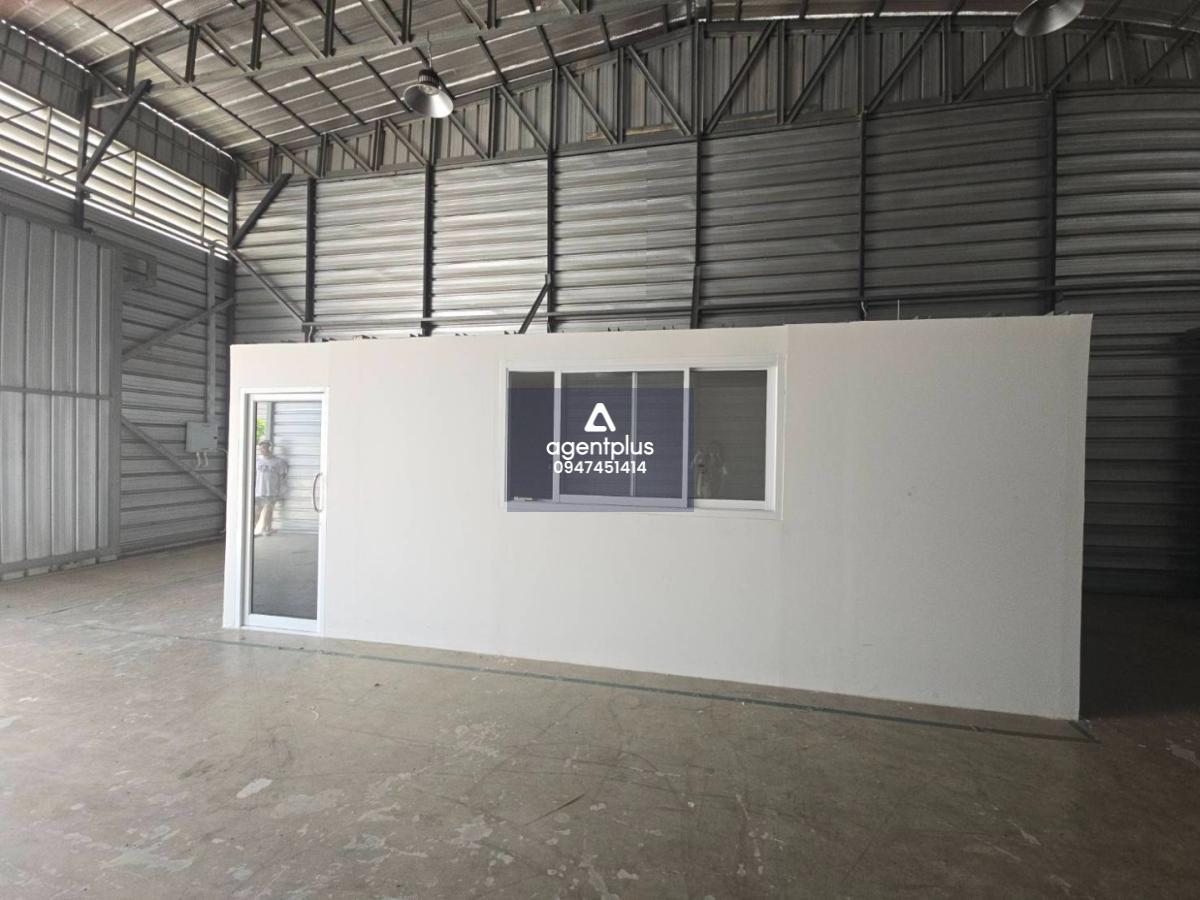 *ให้เช่าโกดัง พร้อมออฟฟิศ เทพารักษ์ กม.11 บางพลีใหญ่ สมุทรปราการ