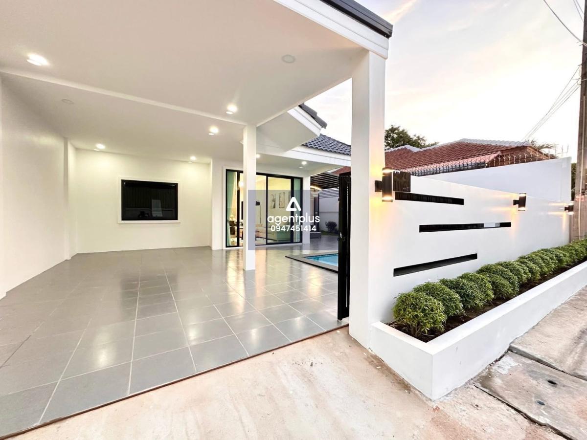 *บ้านแฝดรีโนเวทใหม่ทั้งหลัง พร้อมสระว่ายน้ำส่วนตัว โลเคชั่น: ซอยเนินพลับหวาน (ซอยลับแล)