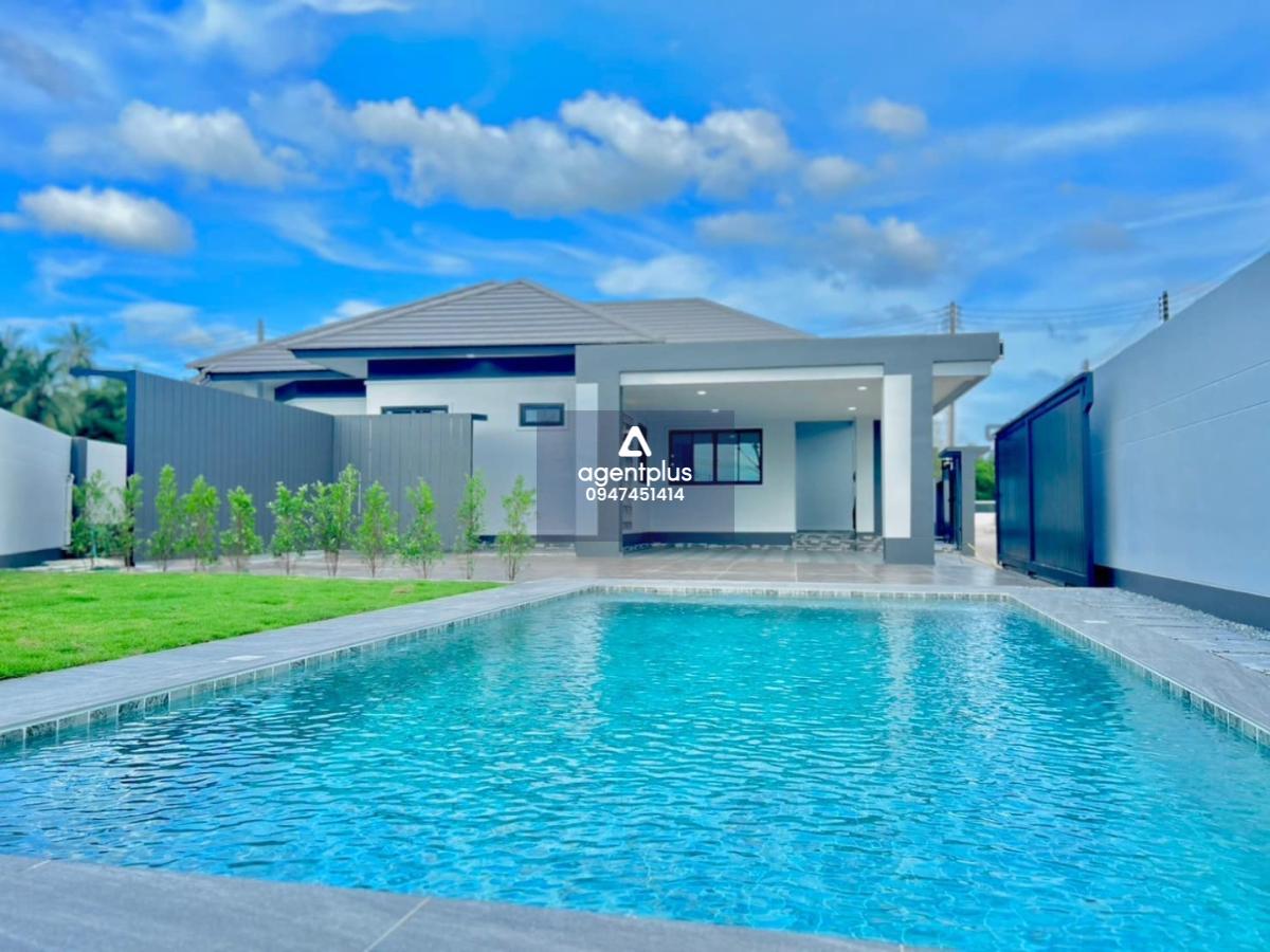 บ้านพูลวิลล่า ราคาพิเศษ รับผ่อนตรงกับเจ้าของ บ้านสร้างใหม่ มือ1 โป่ง พัทยา เดินทางไปอ่างมาบประชัน 5 นาที