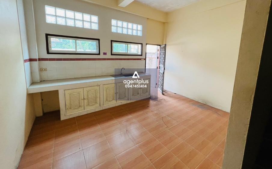 ขาย อาคารพาณิชย์ 3 ชั้น ทำเลดีเดินทางเข้า-ออกสะดวก อยู่ใกล้สถานที่สําคัญ