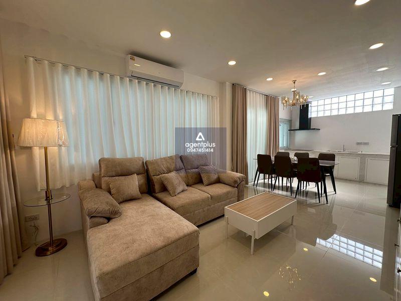 *ทาวน์โฮมปล่อยเช่า ใกล้บิ๊กซี พัทยากลาง