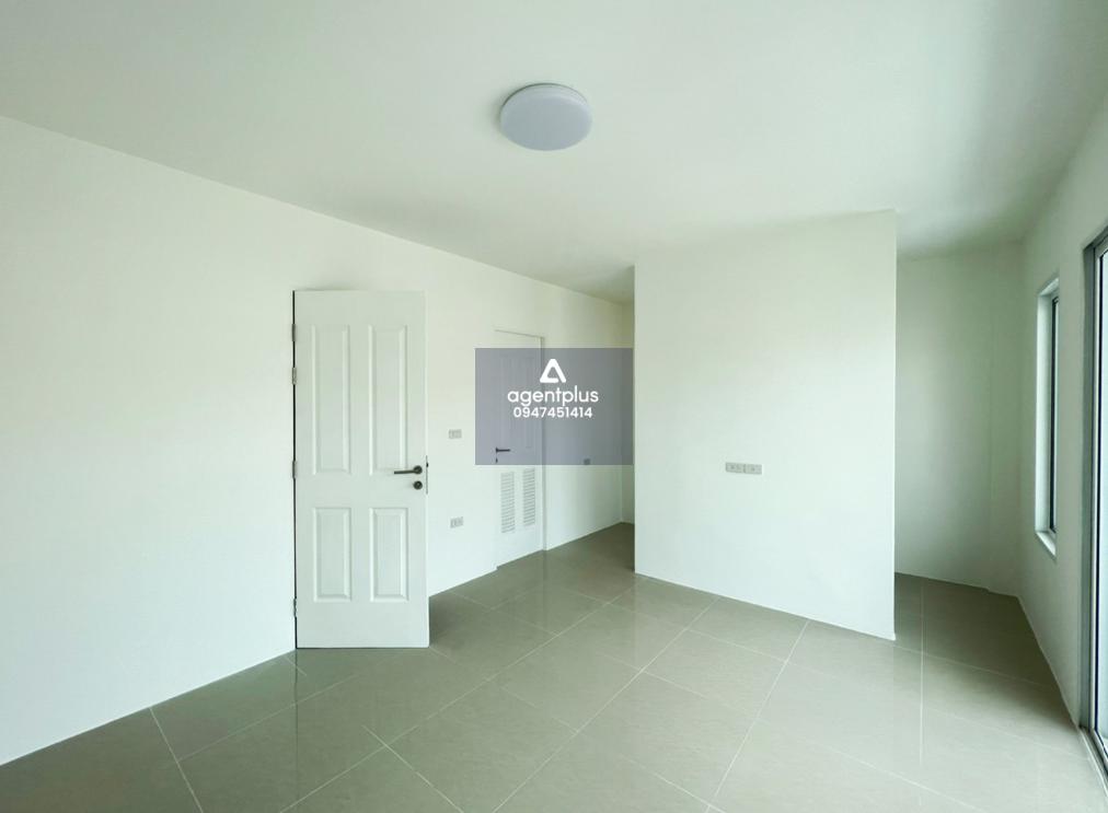 ทาวน์เฮ้าส์ 2 ชั้น การคมนาคมสะดวก สาธารณูปโภคครบครัน สภาพแวดล้อมโดยรอบเป็นแหล่งพักอาศัย โครงการแสนสุขทาวน์