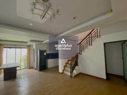 บ้านหรูสวย  ราคาดีมาก รีบจับจองฟังก์ชันครบ คุ้มสุดในโซนนี้