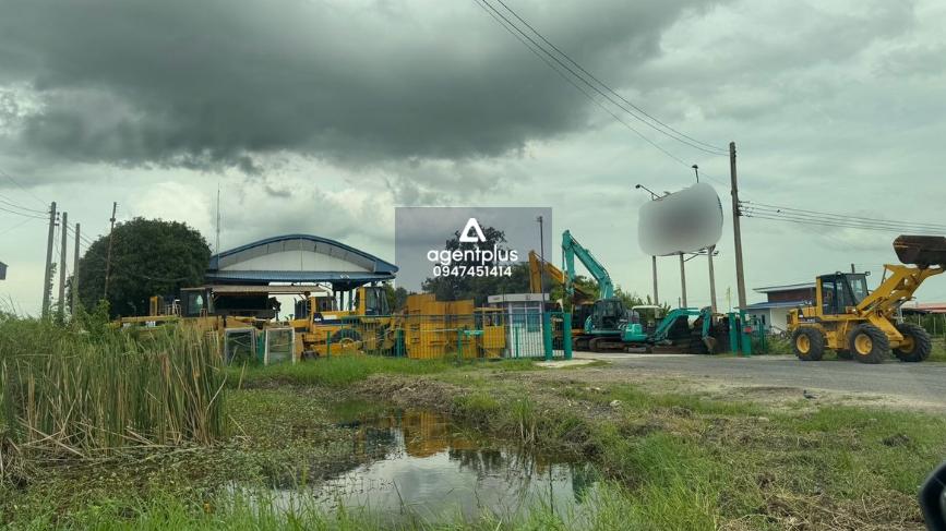 ขาย ออฟฟิศ โกดังและบ้านพักพนักงาน ที่ดินผังสีชมพู