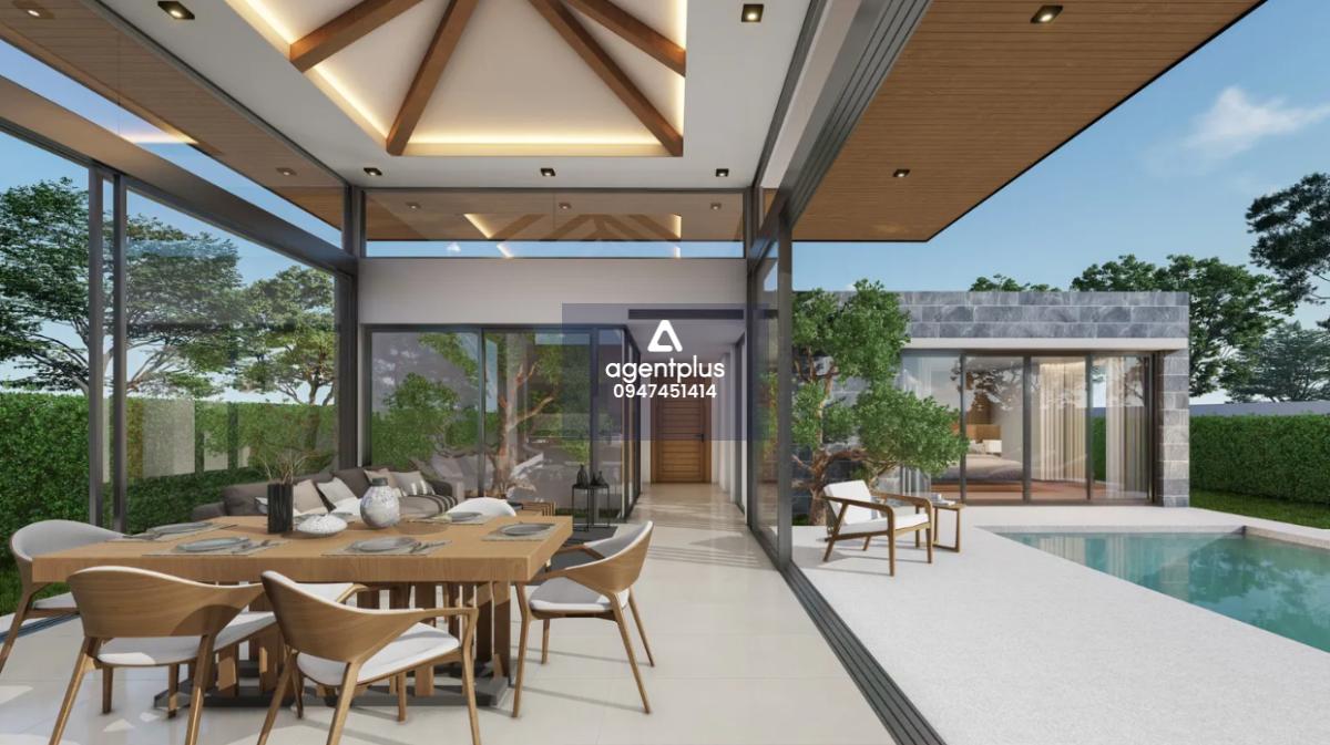 ขายพูลวิลล่าหรู สไตล์รีสอร์ท รูปแบบ Mid-Century Modern ผสมผสานความทันสมัยกับธรรมชาติ บรรยากาศสงบ พร้อมสระว่ายน้ำส่วนตัว