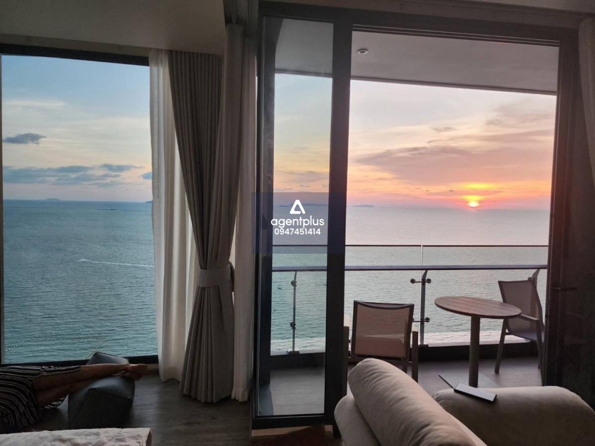 ให้เช่า คอนโดหรูติดชายหาดวงศ์อมาตย์ พัทยา