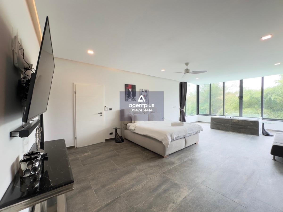 บ้านพูลวิลล่าในโครงการ ราคาพิเศษ The Prime Bang Sare พัทยา