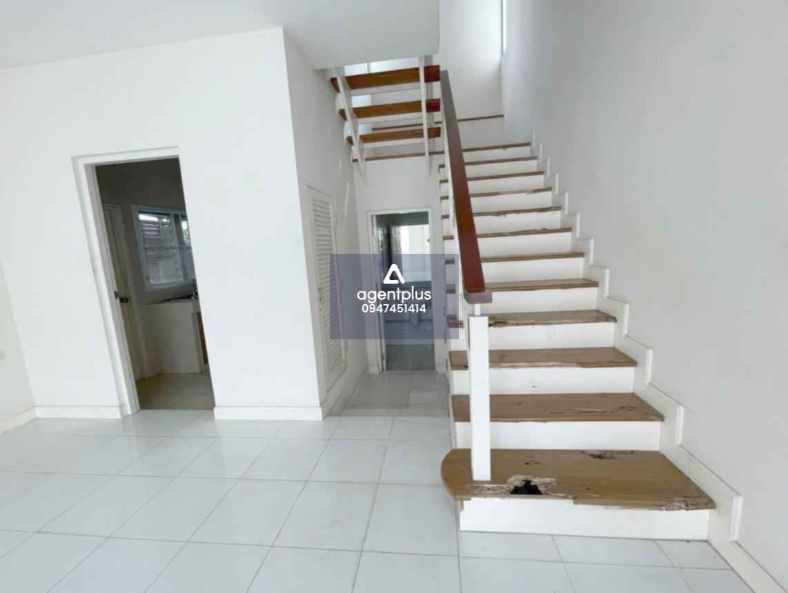 ขายบ้านเดี่ยว 2 ชั้น โครงการเศรษฐสิริ วงแหวน-รามอินทรา ทำเลติดถนนวงแหวนตะวันออก เชื่อมต่อถนนเสรีไทย ถนนรามอินทรา ถนนรามคำแหง และถนนพระราม 9 เดินทางสะดวก