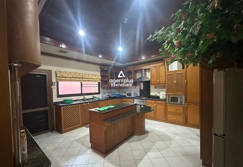 ให้เช่า/ขาย พูลวิลล่าหรูพัทยา พื้นที่ใหญ่ 1 ไร่ 2 งาน ใกล้มอเตอร์เวย์