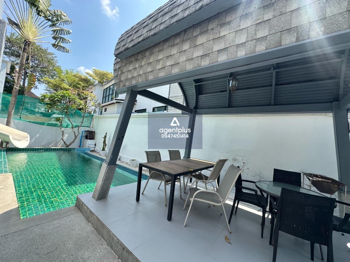 ขาย/ให้เช่าบ้านหรูในหมู่บ้าน ซอยนาจอมเทียน6 พร้อมสระว่ายน้ำส่วนตัว