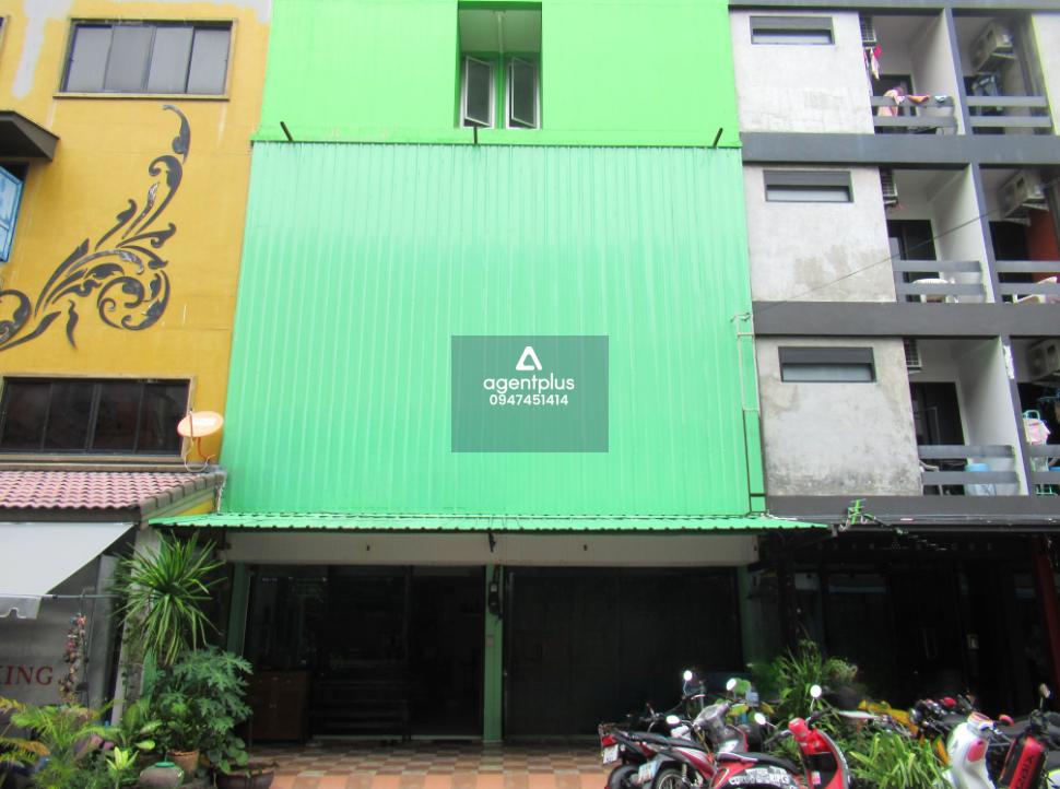 โครงการสุเจริญป่าตอง ภูเก็ต อาคารพาณิชย์ 4 ชั้น 2 คูหา ทำเลศักยภาพ เดินทางสะดวก รายล้อมด้วยสิ่งอำนวยความสะดวก เหมาะแก่การอยู่อาศัยหรือลงทุนเพื่อทำการค้า