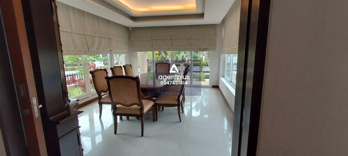 ขายและให้เช่า บ้านหรูพร้อมสระว่ายน้ำส่วนตัว ในโครงการติดทะเลส่วนตัว โครงการบ้านทะเล พัทยา