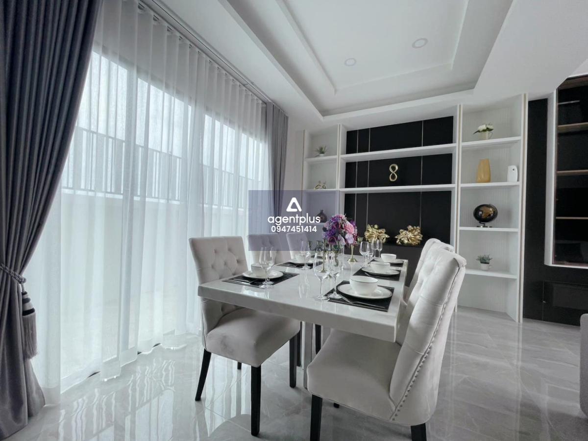 ขายพูลวิลล่าหรูใหม่ ทุ่งกลม-ตาลหมัน 4 ห้องนอน 4 ห้องน้ำ ตกแต่งครบพร้อมเช้าอยู่