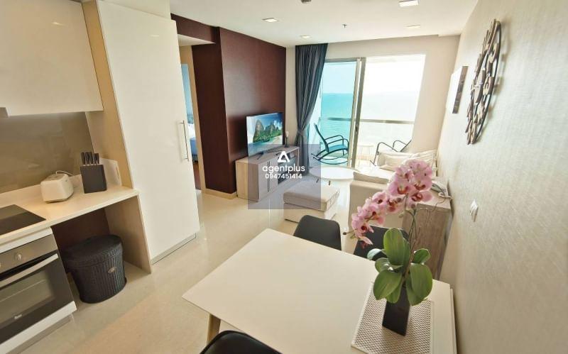 ขาย คอนโดมิเนียมริมชายหาด The Palm Wongamart Beach พัทยา