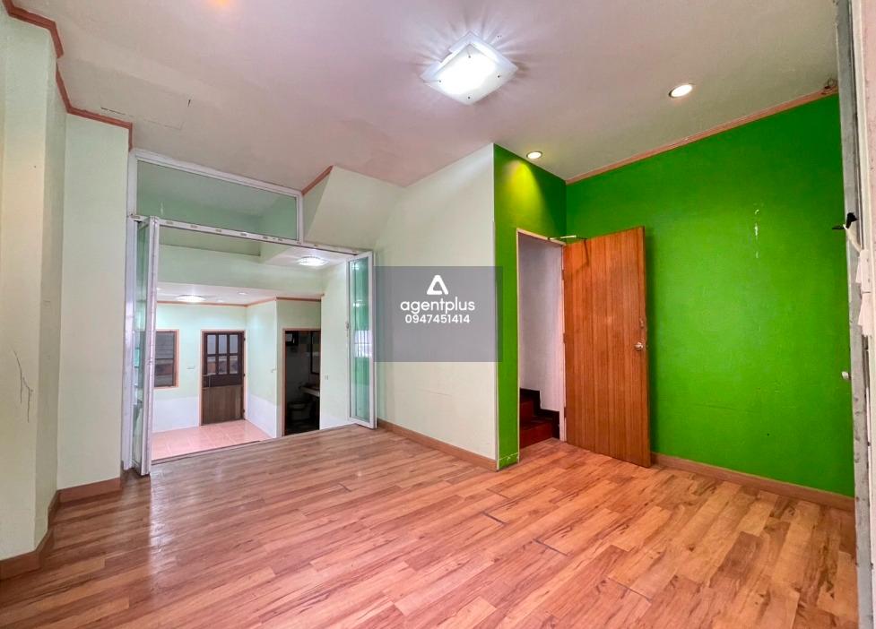 โฮมออฟฟิศ บ้าน 3 ชั้น ให้เช่า ติดรถไฟฟ้าสายสีม่วง สถานีสามแยกบางใหญ่ เพียง 1 นาที ใกล้เซ็นทรัลเวสต์เกต เพียง 5 นาที