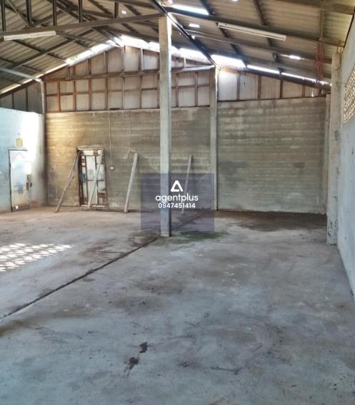 *ขาย ที่ดินพร้อมสิ่งปลูกสร้าง โรงซ่อมรถ อยู่ติดถนนสายบ้านน้ำแวน-บ้านทุ่งหล่ม