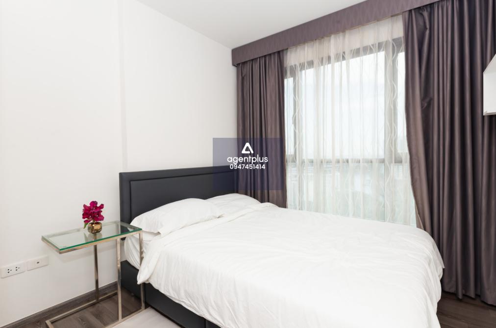 คอนโดสวย พร้อมอยู่ ใกล้รถไฟฟ้า BTS — The Base Park West