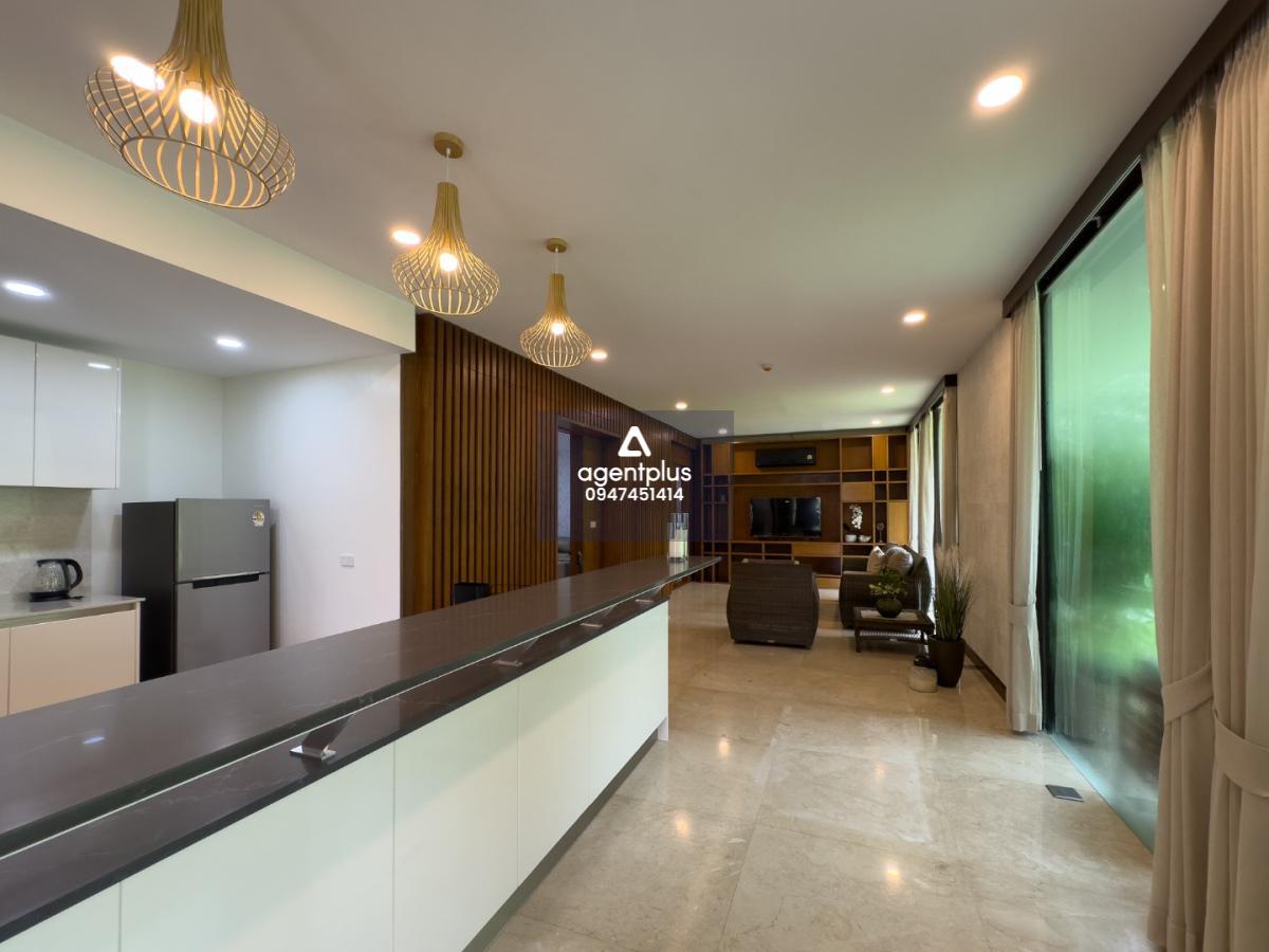 วิลล่าหรูให้เช่า 2 ห้องนอน ห้องใหญ่ สวย ทำเลดี บรรยากาศเยี่ยม บางเสร่ ไฮท์ พัทยา