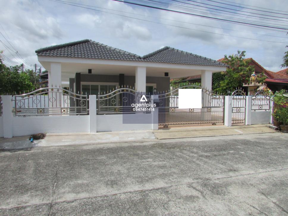 บ้านเดี่ยว โครงการสุวินทร์ธารา เมืองฉะเชิงเทรา ปรับปรุงใหม่ ทำเลดีตั้งอยู่ใกล้ถนนแยกทางหลวงหมายเลข 304