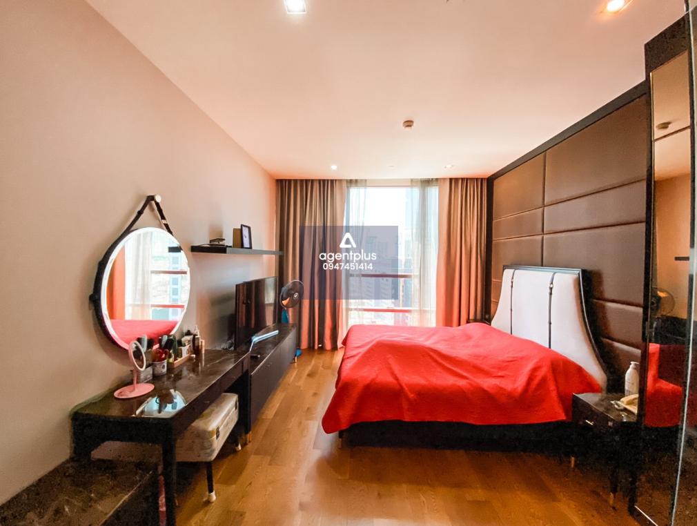 ขายคอนโดหรู เดอะ แบงค็อค สาทร  พร้อมอยู่ ทำเลดีใจกลางเมือง