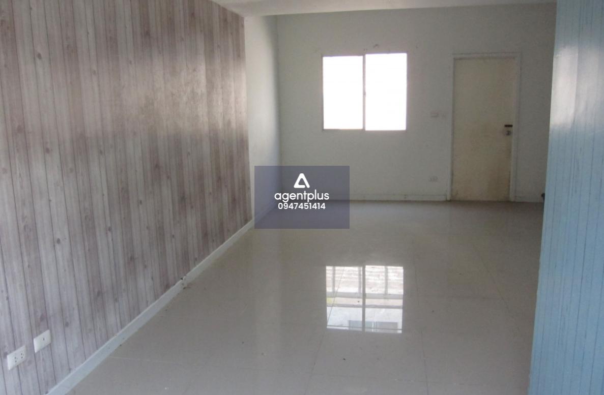 ขายทาวน์เฮ้าส์เปล่า 2 ชั้น หมู่บ้านพฤกษา 77  สุขสวัสดิ์ ถนนสุขสวัสดิ์ ราคา 1.45 ล้านบาท 3 ห้องนอน 3 ห้องน้ำ ใกล้สิ่งอำนวยความสะดวก