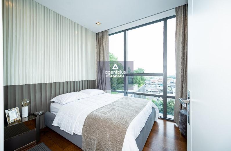 ขายคอนโดหรู เดอะ แบงค็อค สาทร  พร้อมอยู่ ทำเลดีใจกลางเมือง