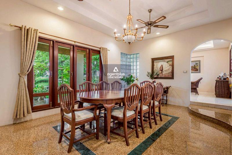 *ที่ดินพร้อมบ้านริมทะเลสาบ  วิวพาโนรามา 180 องศา มองเห็นเขาและธรรมชาติได้อย่างเต็มตา 