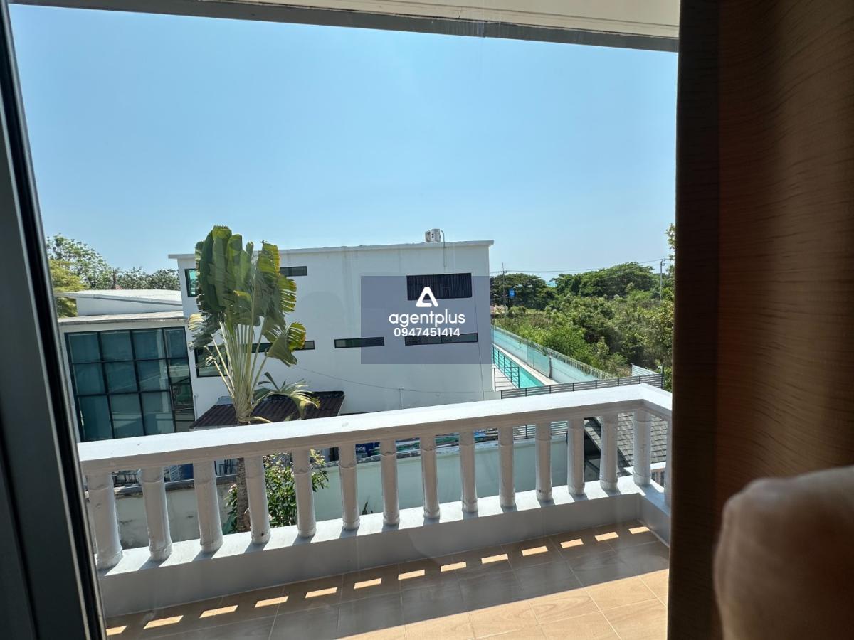 ขาย/ให้เช่าบ้านหรูในหมู่บ้าน ซอยนาจอมเทียน6 พร้อมสระว่ายน้ำส่วนตัว