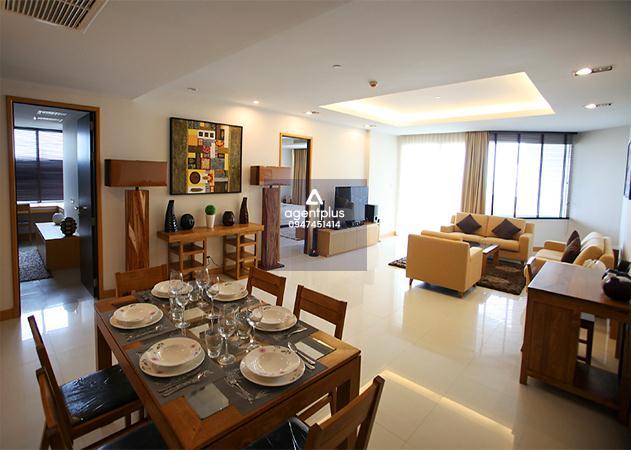 ขายคอนโดพร้อมผู้เช่า   คอนโดวิวทะเล ชื่อต่างชาติ La Royale Beach Condo นาจอมเทียน พัทยา
