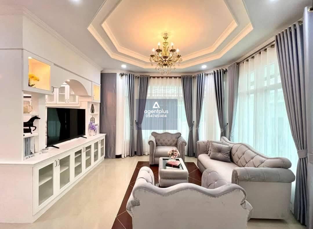 ให้เช่าบ้าน อึสตินี่พาร์ค 2  ซอยสยามคันทรีคลับ พัทยา