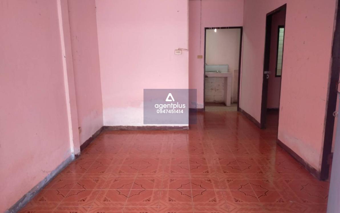 ขายทาวน์เฮ้าส์เปล่าชั้นเดียว หมู่บ้านเรือนสุข 1 ถนนรังสิต-นครนายก ราคา 700,000 บาท 2 ห้องนอน 1 ห้องน้ำ ใกล้สิ่งอำนวยความสะดวก