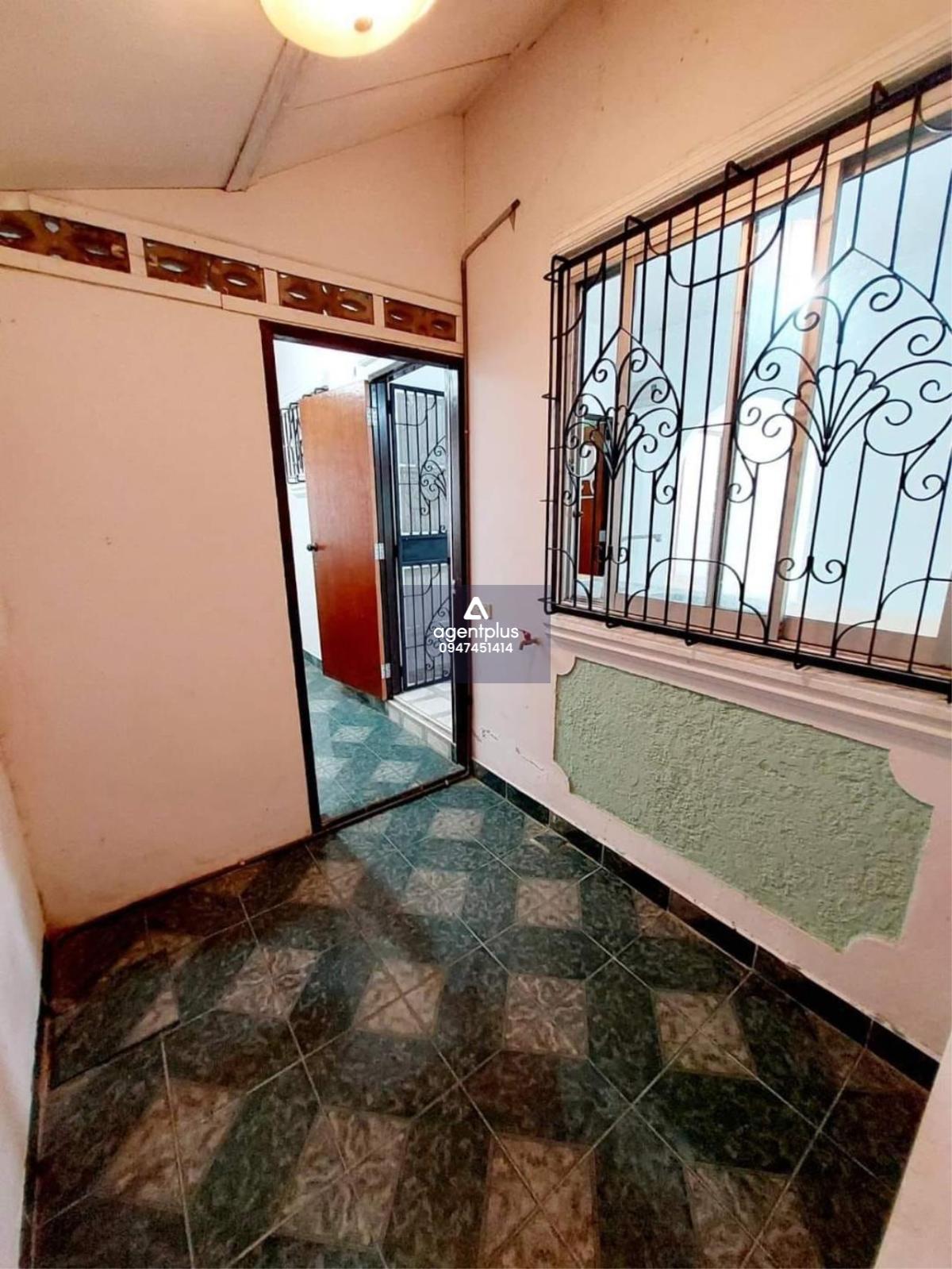 บ้านแฝด ทำเลดี พิกัด  เขาตะโล พัทยา