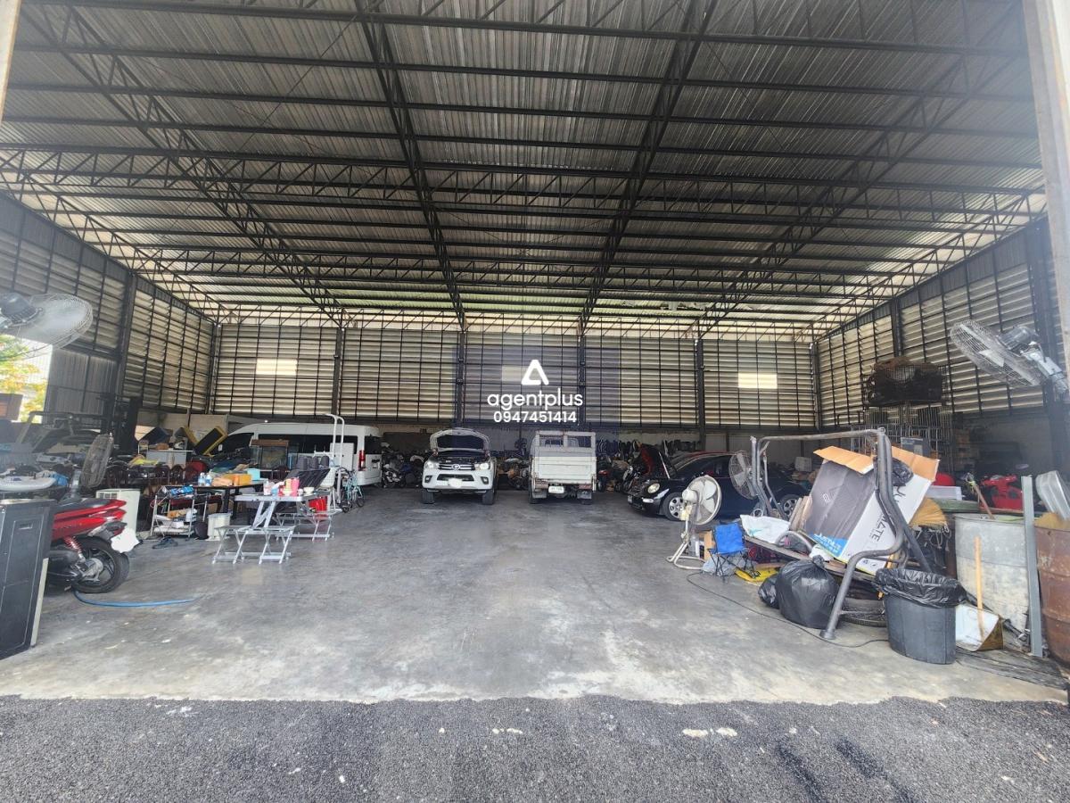 *ขาย/เช่าโกดัง พร้อมออฟฟิศ ใกล้สนามบินสุวรรณภูมิ ลาดกระบัง กรุงเทพฯ