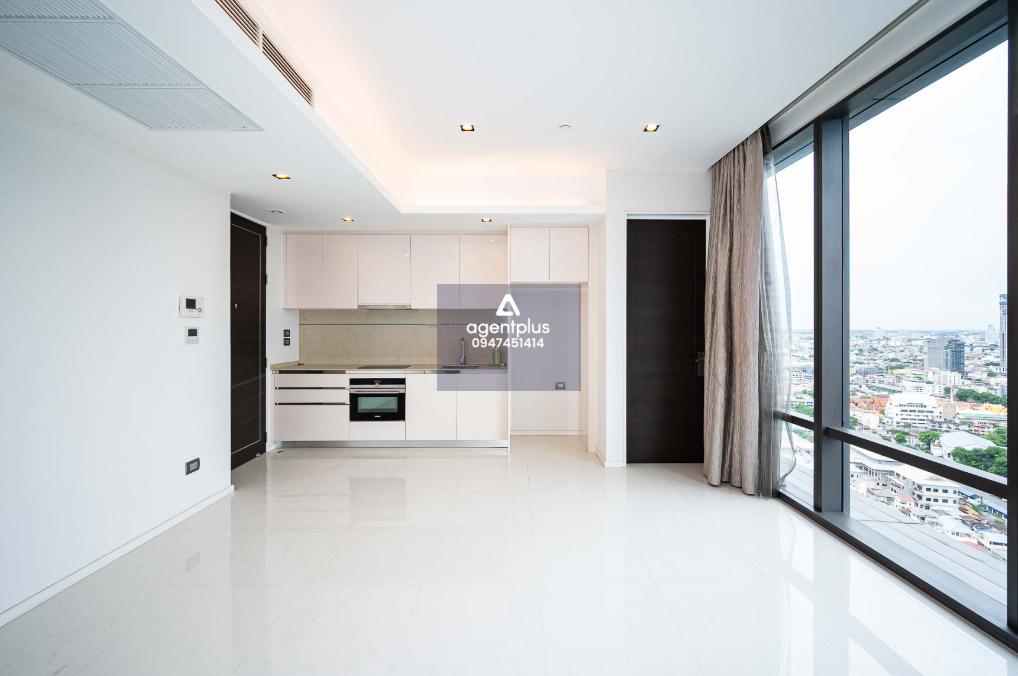 ขายคอนโดหรู เดอะ แบงค็อค สาทร  พร้อมอยู่ ทำเลดีใจกลางเมือง