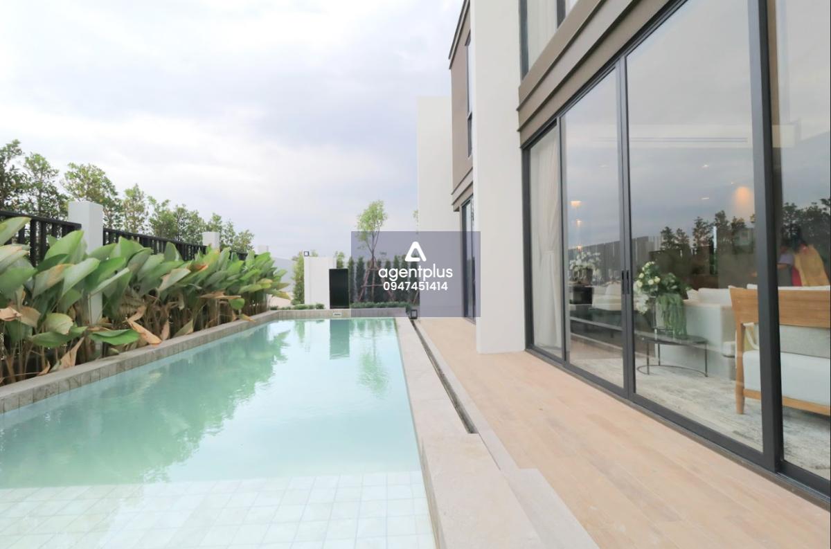  ไฮแลนด์ พาร์ค  พูลวิลล่า พัทยาหรูใจกลางพัทยา! สไตล์โมเดิร์น พร้อมสระว่ายน้ำส่วนตัว ใกล้สุขุมวิท