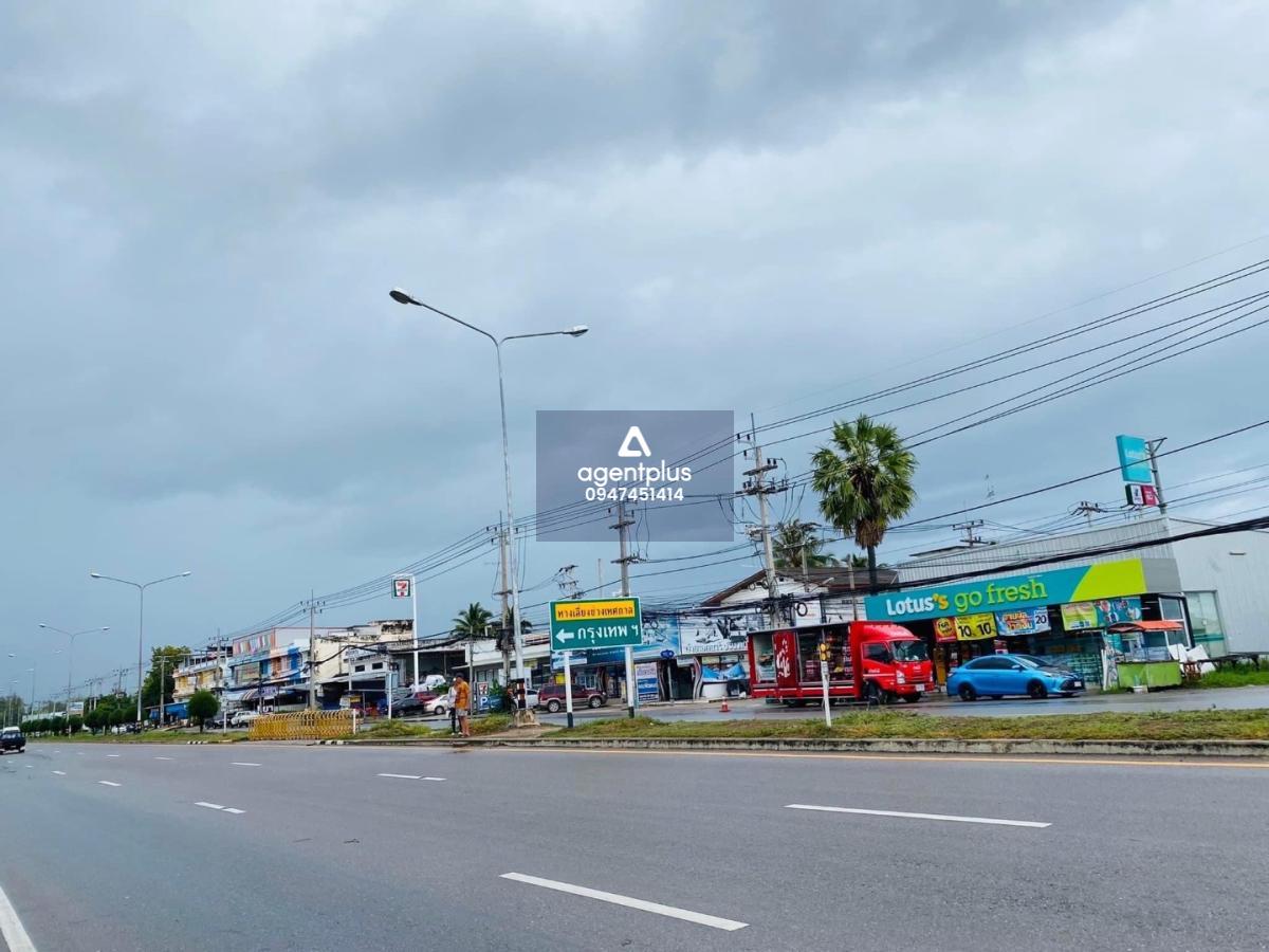 ขายด่วน!! หอพักชั้นเดียว 9 ห้อง ใกล้ทะเลเพียง 150 เมตร ชะอำ หัวหิน  ลงทุนทำกิจการได้เลย