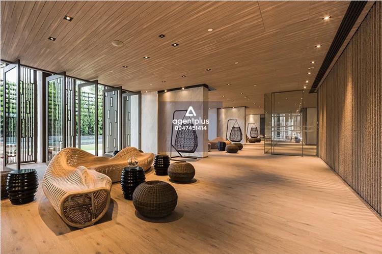 *ขายบ้านปลายหาด ทำเล: วงศ์อมาตย์ ชั้น: 20 ขนาด: 55 ตร.ม. ห้องนอน: 1 ห้อง โควต้า: ชาวต่างชาติ ราคา: 5,395,000 บาท  ค่าโอน: ผู้ซื้อ–ผู้ขายออกคนละครึ่ง (50/50)