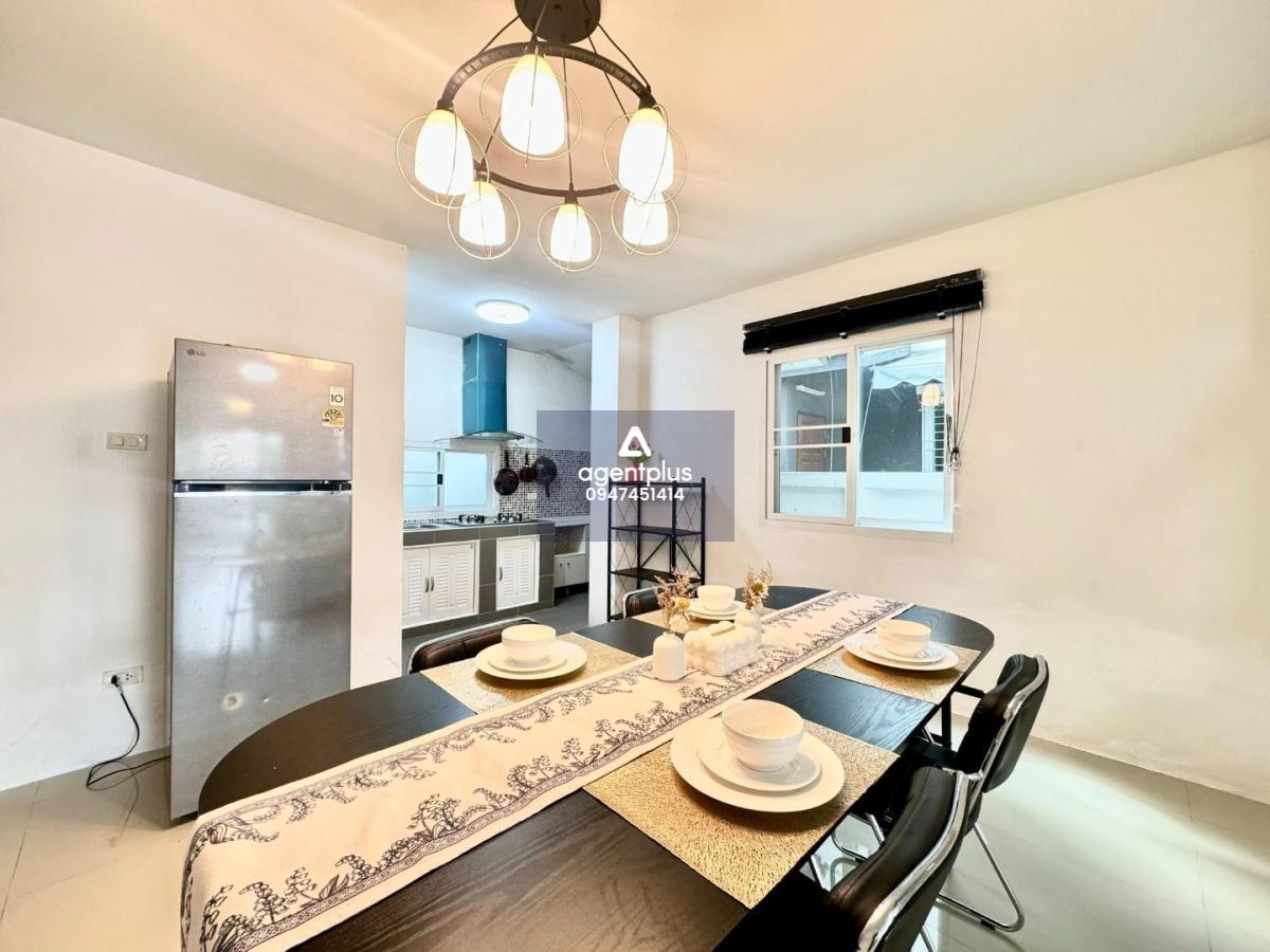 *ให้เช่าทาวน์โฮม 3 ชั้น ทำเลดี เขาน้อยใกล้เดอะชิลด์ บ้านตรงปกพร้อมเข้าอยู่ พัทยา