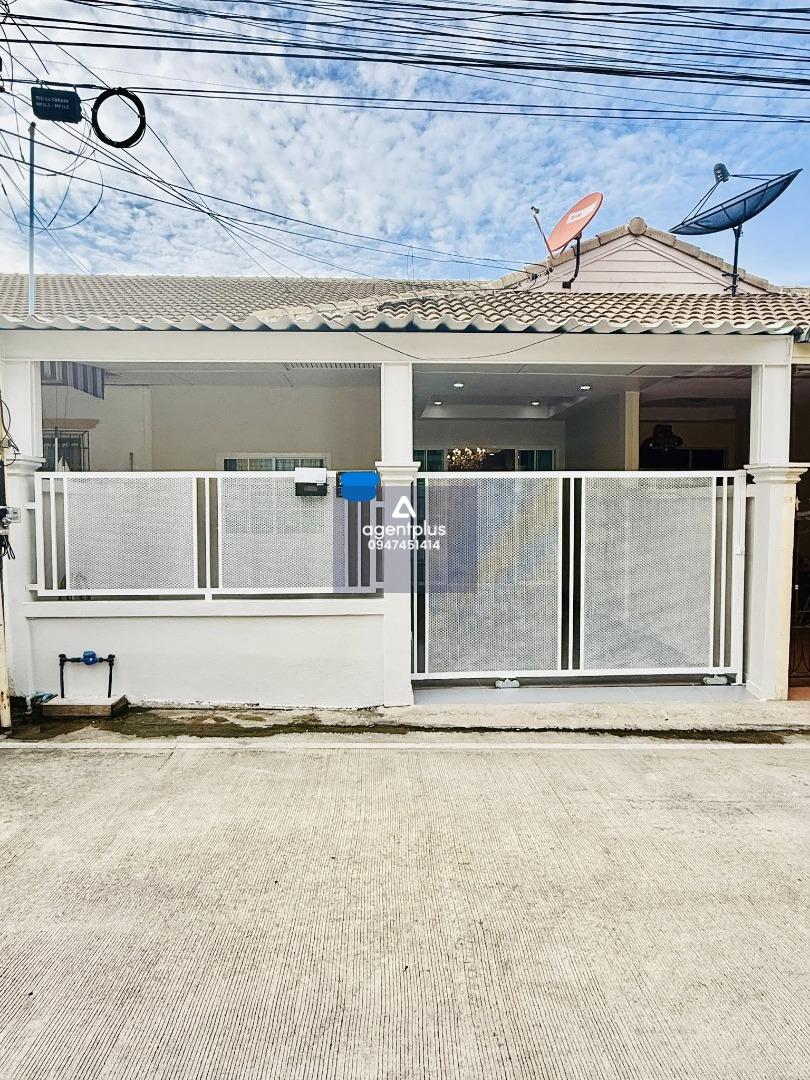 ขายทาวน์เฮาส์ 1 ชั้น หมู่บ้านโรยัล ปาร์ค ฮิลล์ บุญสัมพันธ์ 11 Built-in ทั้งหลัง