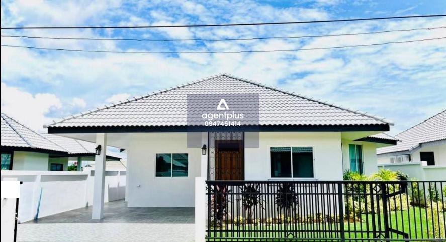 ขาย บ้านชั้นเดียวพร้อมสวนหย่อมส่วนตัว ตกแต่งเฟอร์นิเจอร์บางส่วน พร้อมเข้าอยู่