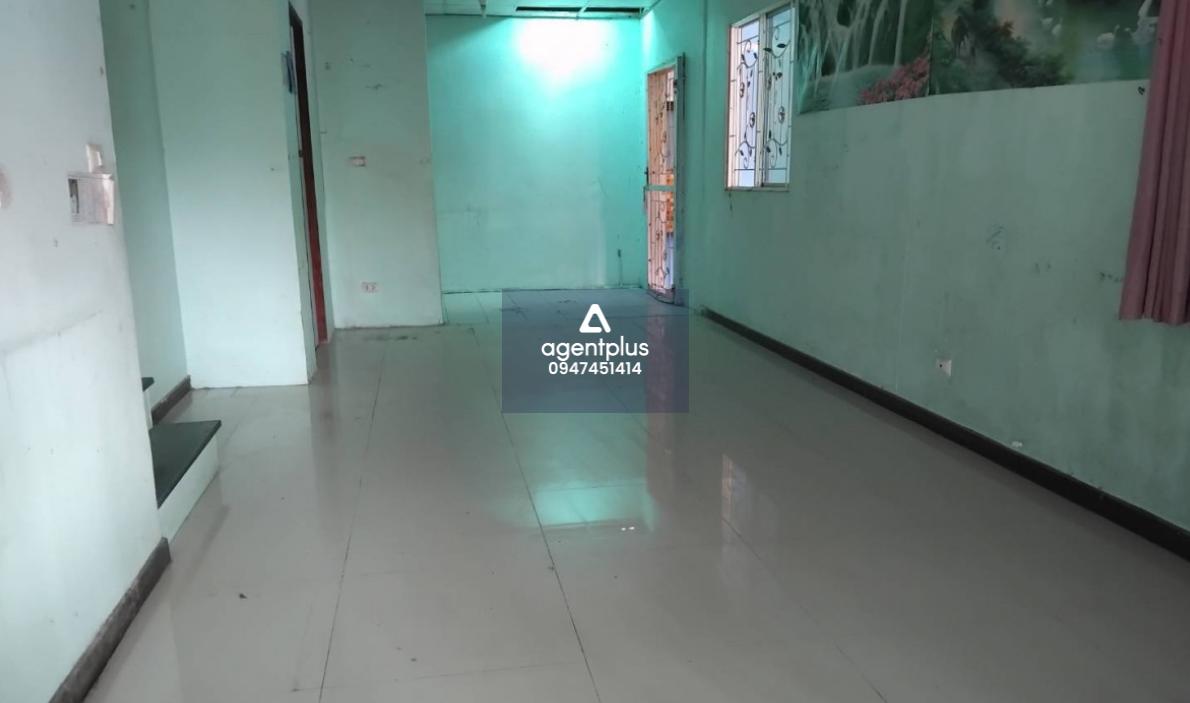 ขายบ้านทาวน์เฮ้าส์เปล่า 2 ชั้น หมู่บ้านพฤกษา 63-1 ถนนติวานนท์ 3 ห้องนอน 2 ห้องน้ำ มีที่จอดรถ 2.1 ล้านบาท ใกล้สิ่งอำนวยความสะดวกมากมายรายล้อม