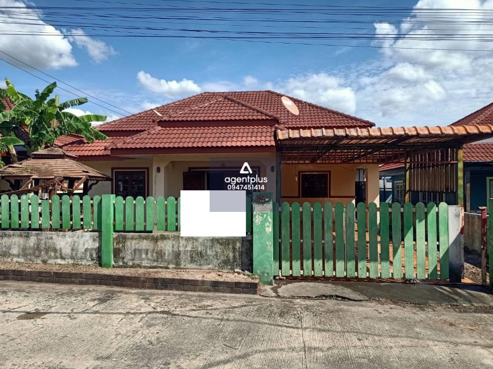 บ้านเดี่ยวชั้นเดียว โครงการบุญรักษา 3 ทำเลดี อยู่ในแหล่งชุมชน ใกล้ถนนสายหลักและสายรอง การคมนาคมสะดวก โครงการมีระบบรักษาความปลอดภัย