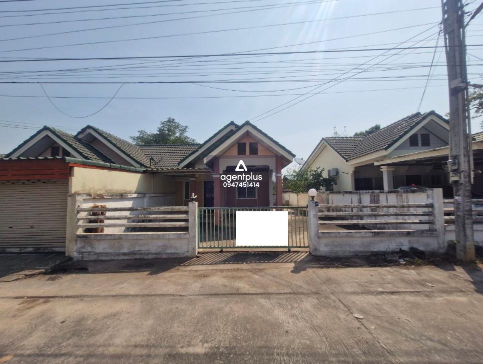 บ้านแฝด โครงการบ้านปาล์มวิลล่า 2 บ้านแฝดชั้นเดียว ทำเลดี ติดถนน เดินทางเข้า-ออกสะดวก อยู่ใกล้แหล่งชุมชน